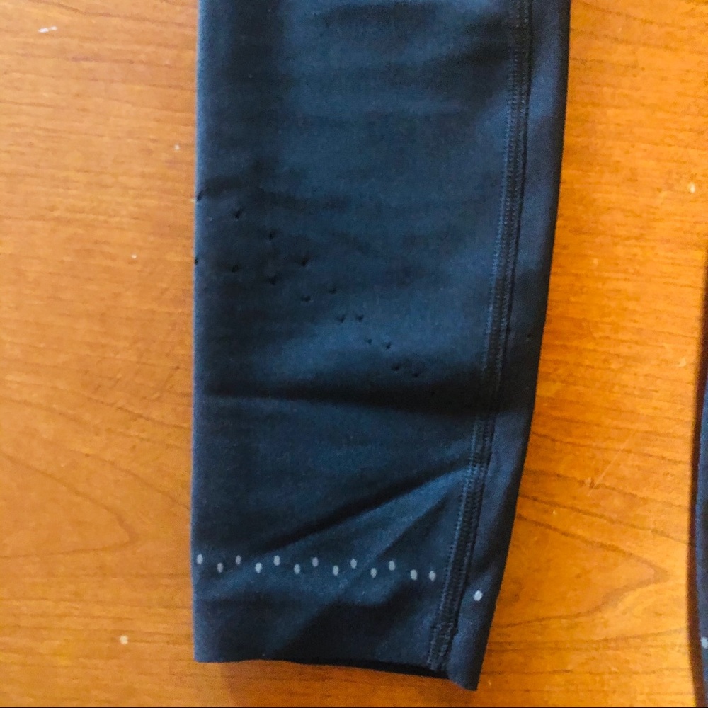 Lululemon Black Zone In Tight - Picture 5 of 8